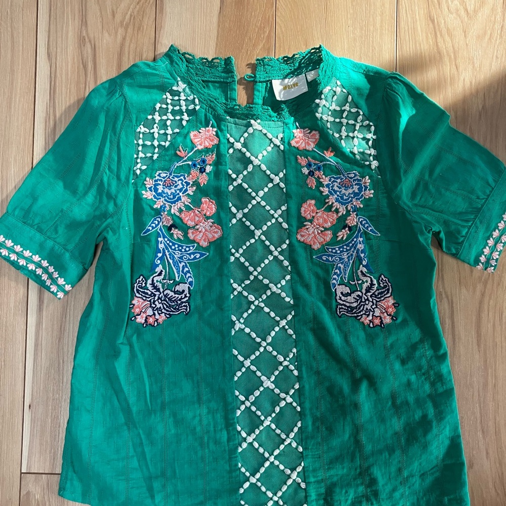 Maeve embroidered top Sz 4